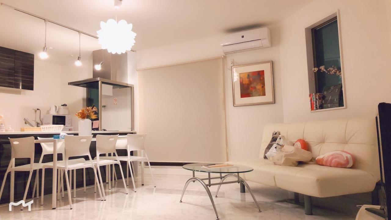 Qiqi House *